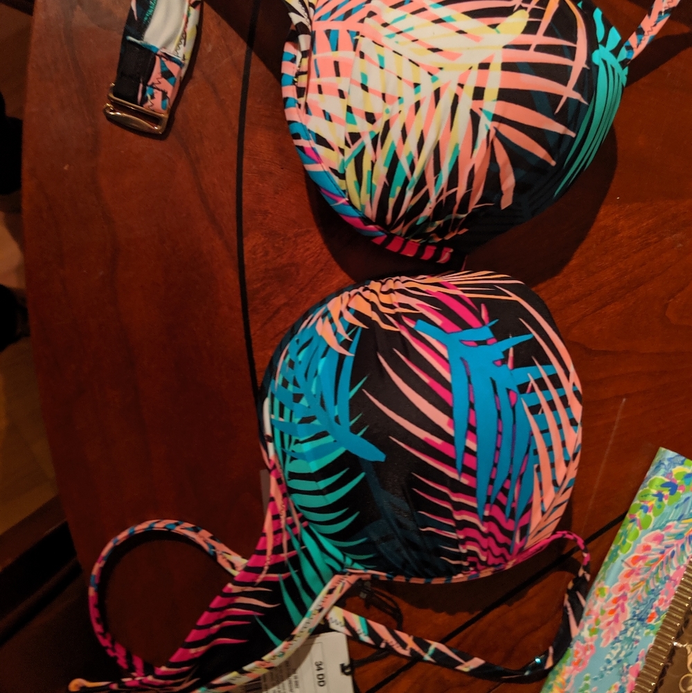 Bikini top shade and shore 34 DD NWT multicolor